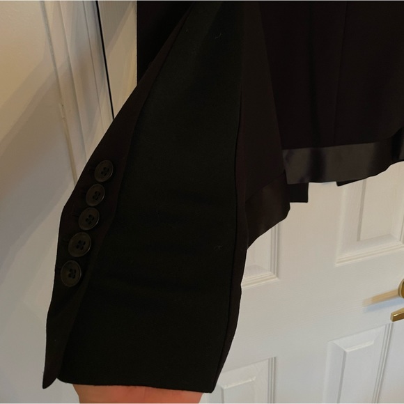 Oversized Blazer with Satin Details- Large- Designer - Picture 6 of 8